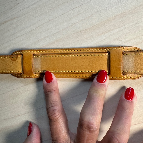 LOUIS VUITTON LEATHER STRAP, crossbody/shoulder, with vintage LV dustbag - Picture 5 of 7